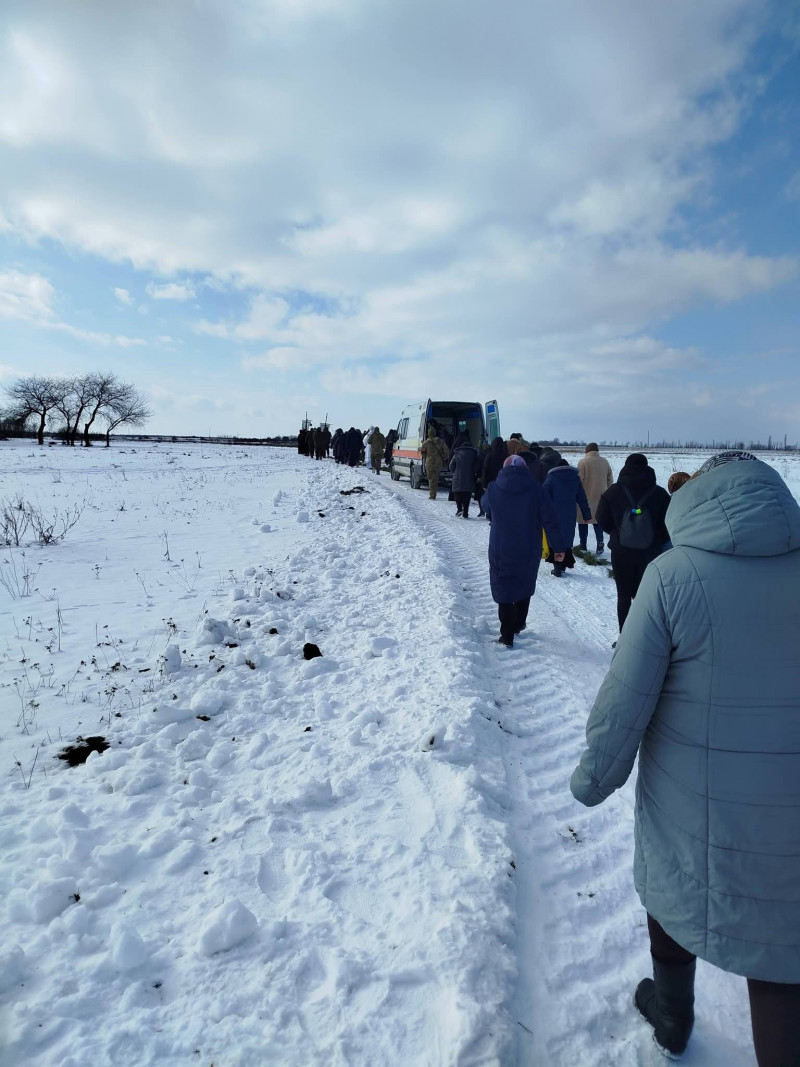 До останнього боровся за життя після важкого поранення: на Волині попрощалися із Героєм, батьком чотирьох синів Олегом Гринюком