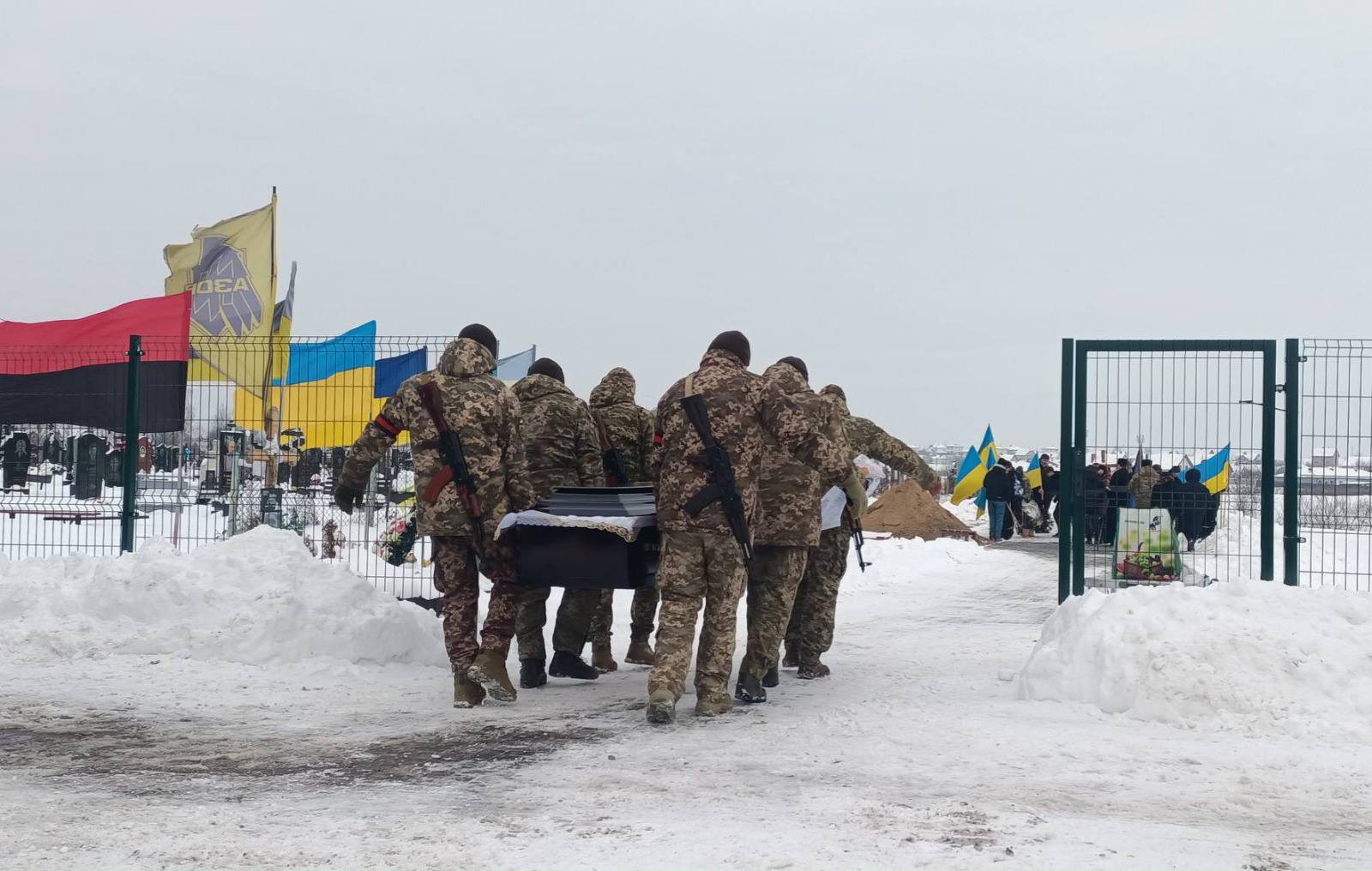 Разом із сім'єю переїхав з Криму: біля Луцька попрощалися із військовослужбовцем Андрієм Саєнком
