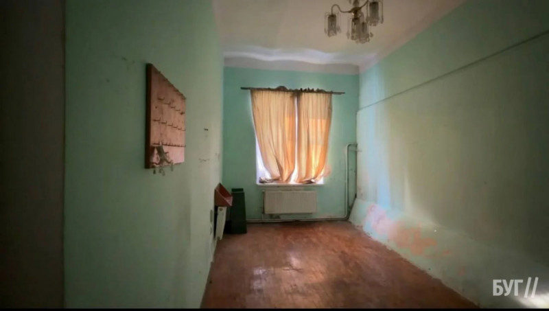 Порожні зали, сміття і зірване майно: що залишила УПЦ МП в Успенському соборі у Володимирі. Фото