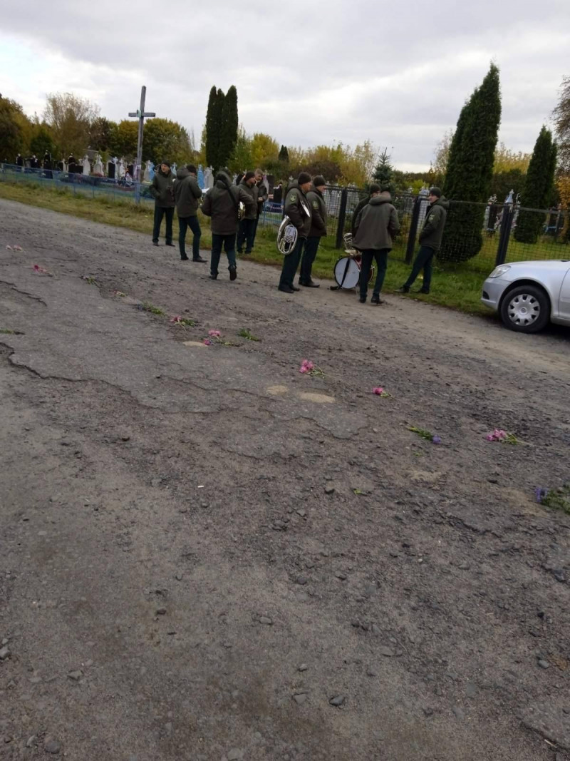 Так і не дочекався народження дитини: на Волині провели в останню путь Василя Шафранюка