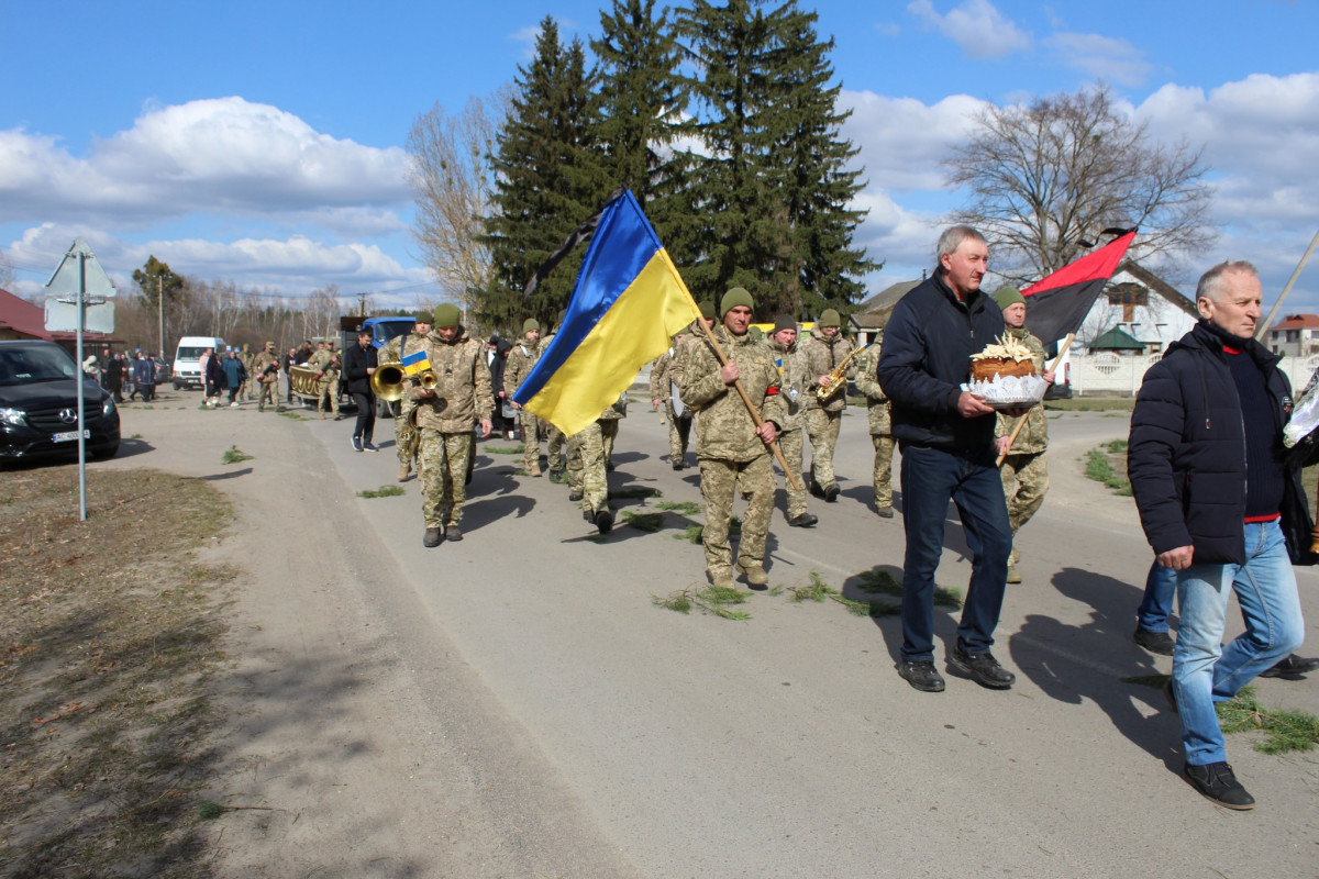 Півтора року невідомості: на Волині попрощалися із загиблим на Курщині Валентином Волошиним