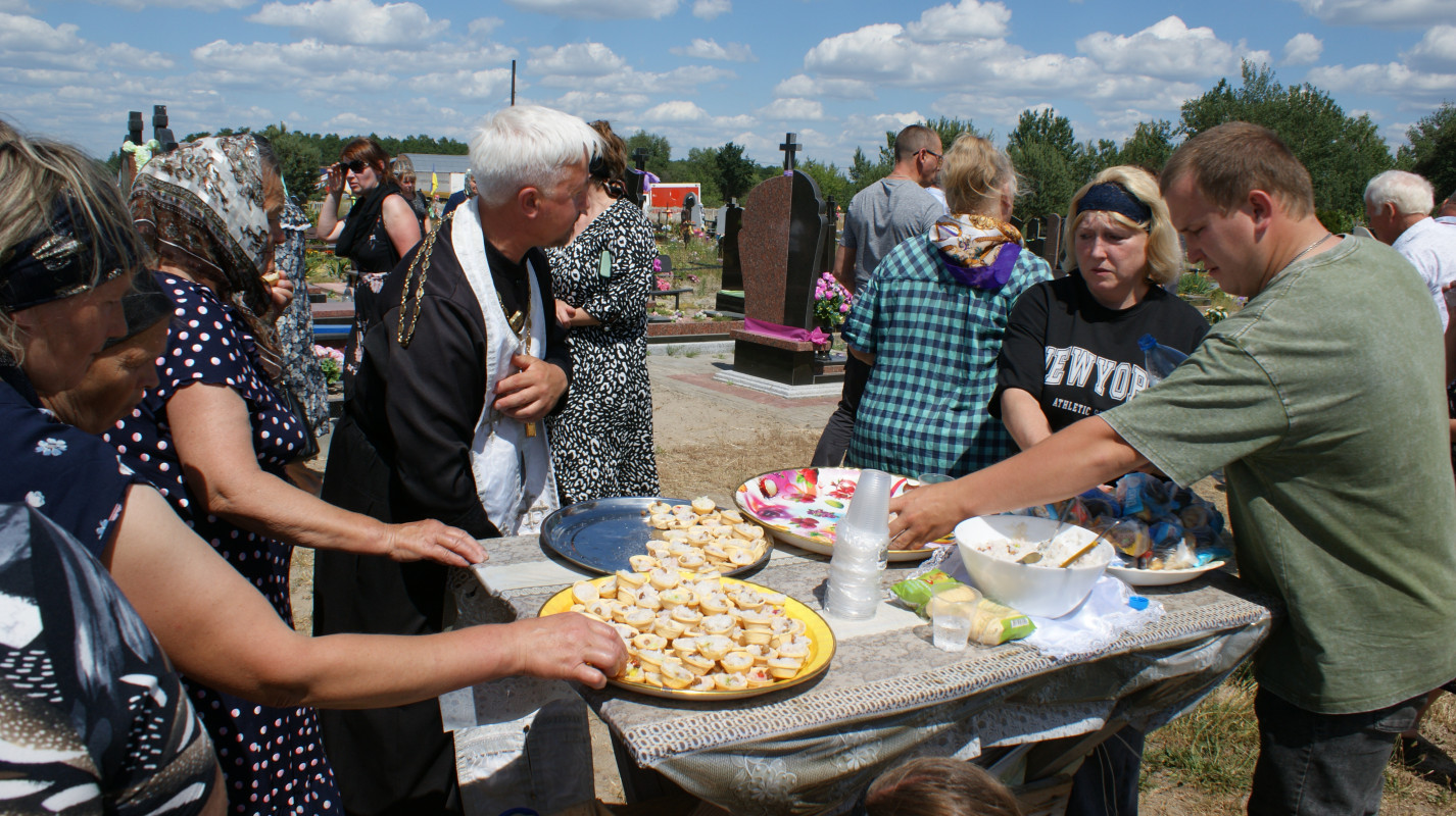 «За його голову окупанти обіцяли винагороду»: на Волині попрощалися з легендарним розвідником Віктором Зенцом