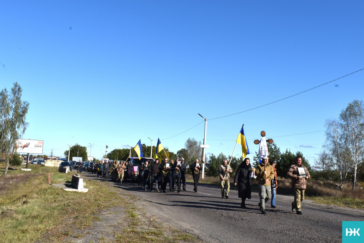 Смерть спіткала не на полі бою, а на відносно мирній території: на Волині попрощались з Героєм Іваном Андрусиком
