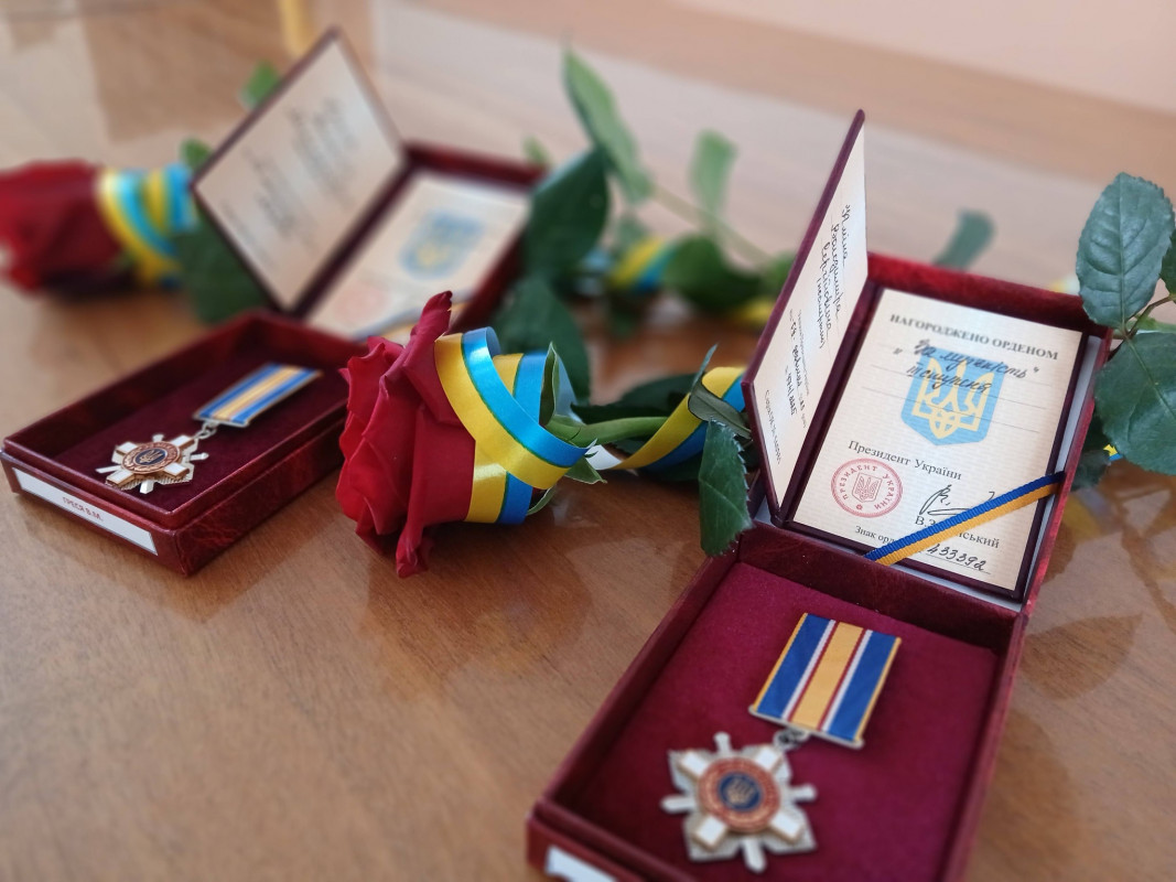 У громаді на Волині рідним Героїв вручили посмертні нагороди воїнів