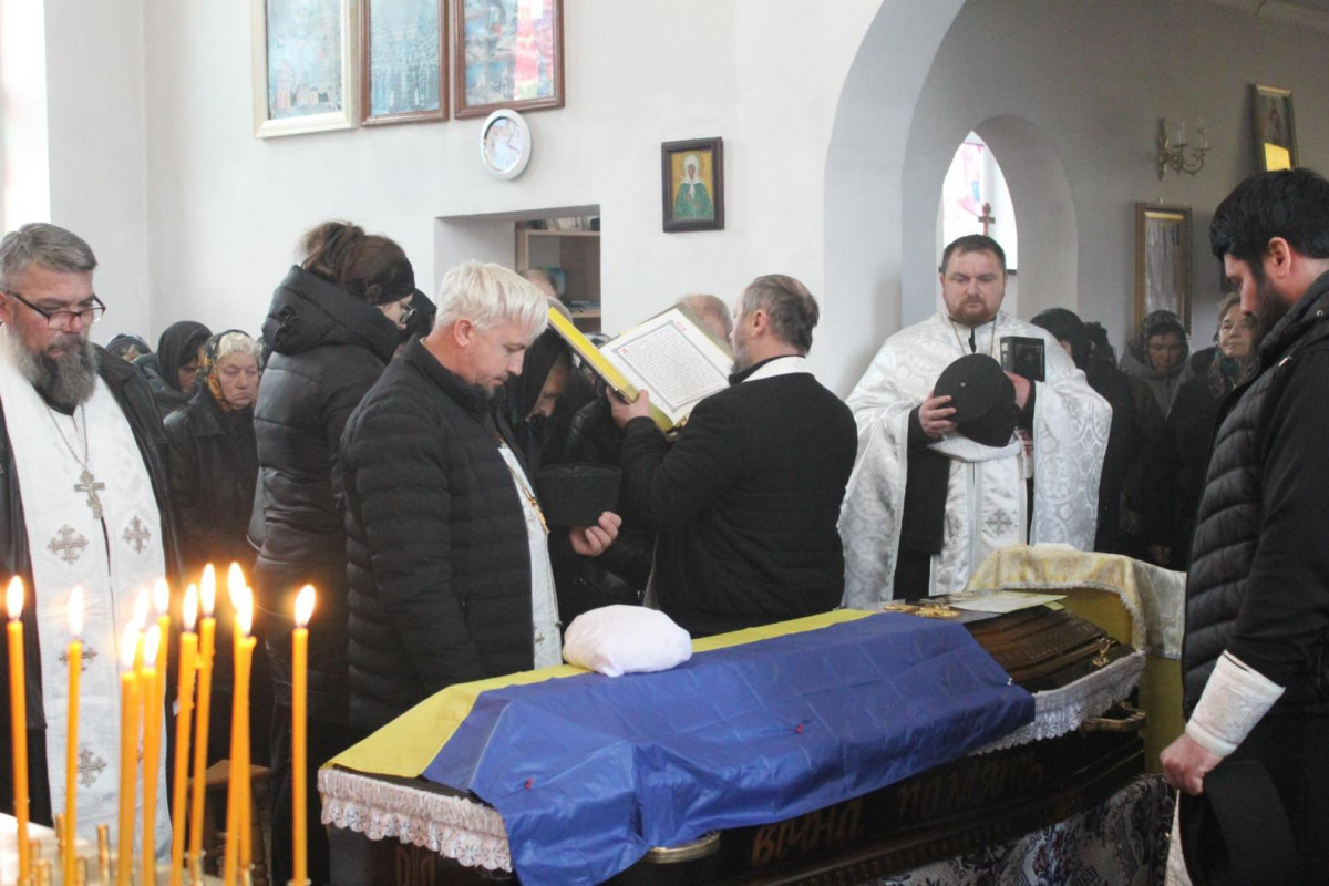 Завтра йому мало виповнитися 55 років: на Волині попрощалися із захисником Василем Савичем