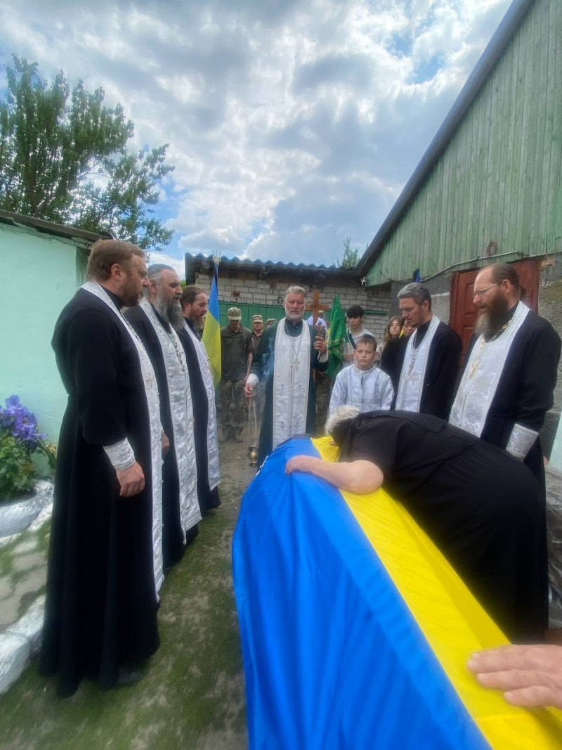 Загинув на Харківщині: на Волині поховали Героя Андрія Лепського
