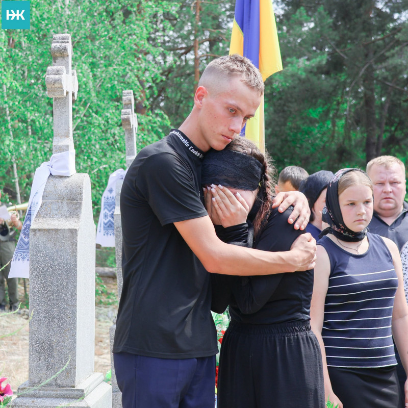 Загинув понад рік тому: на Волині поховали Героя Василя Душенка