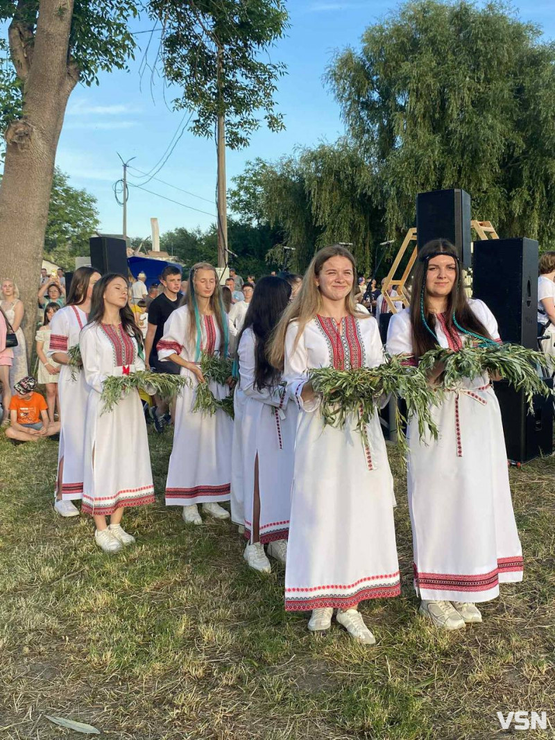 Купальські пісні, вогонь і благодійність: у місті на Волині яскраво відзначили свято Івана Купала