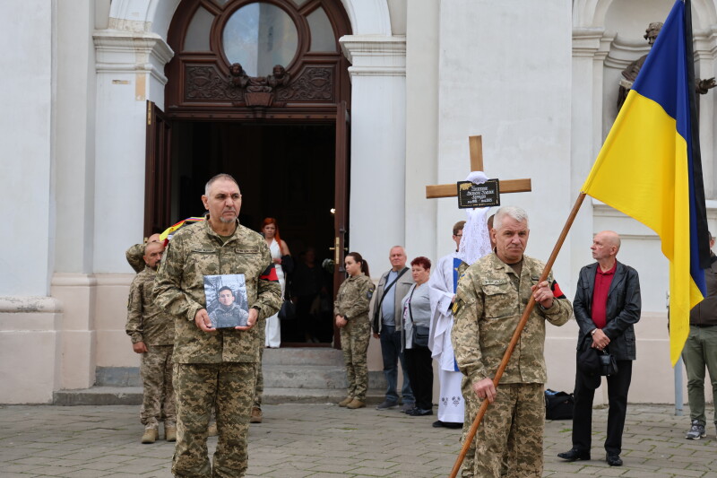 «Хто боїться смерті, тому не варто народжуватися»: у Луцьку попрощалися з колумбійцем Карлосом Бохоркесом