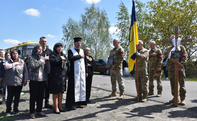 Загинув у боях на Курщині майже два роки тому: у Луцькій громаді провели в останню дорогу захисника Миколу Лясковського