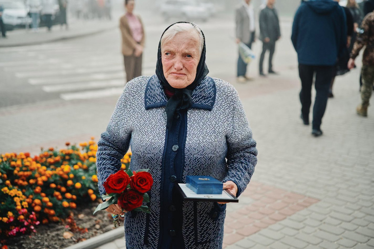 Загинули за Україну: родинам трьох Героїв вручили посмертні нагороди захисників