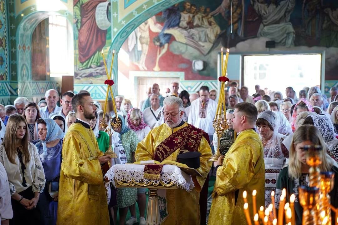 У місті на Волині відзначили 30-річчя Покровського собору: митрополит Михаїл очолив Літургію