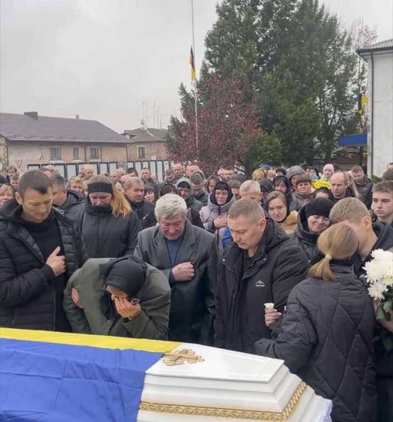 На Волинь «на щиті» повернувся Герой Микола Загоровець, який загинув понад рік тому