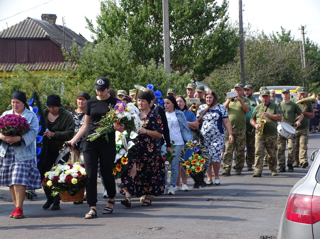 Трагічний день: на Волині попрощались з Героєм Юрієм Дарчиком