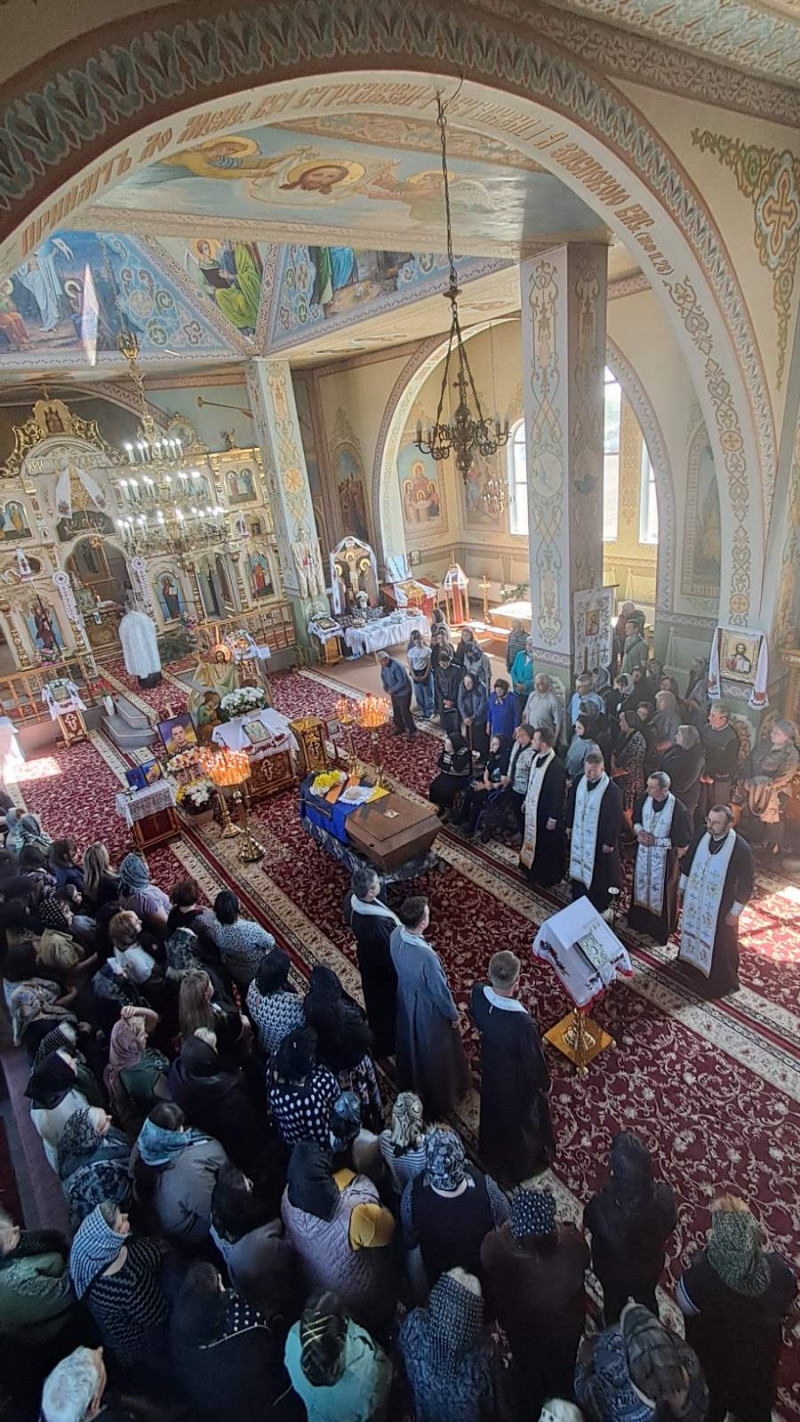 Понад 2 роки вважався зниклим безвісти: на Волині поховали Героя Володимира Кожевнікова