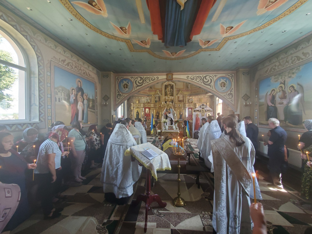 Зник безвісти 11 місяців тому: на Волині поховали Героя Анатолія Барабана