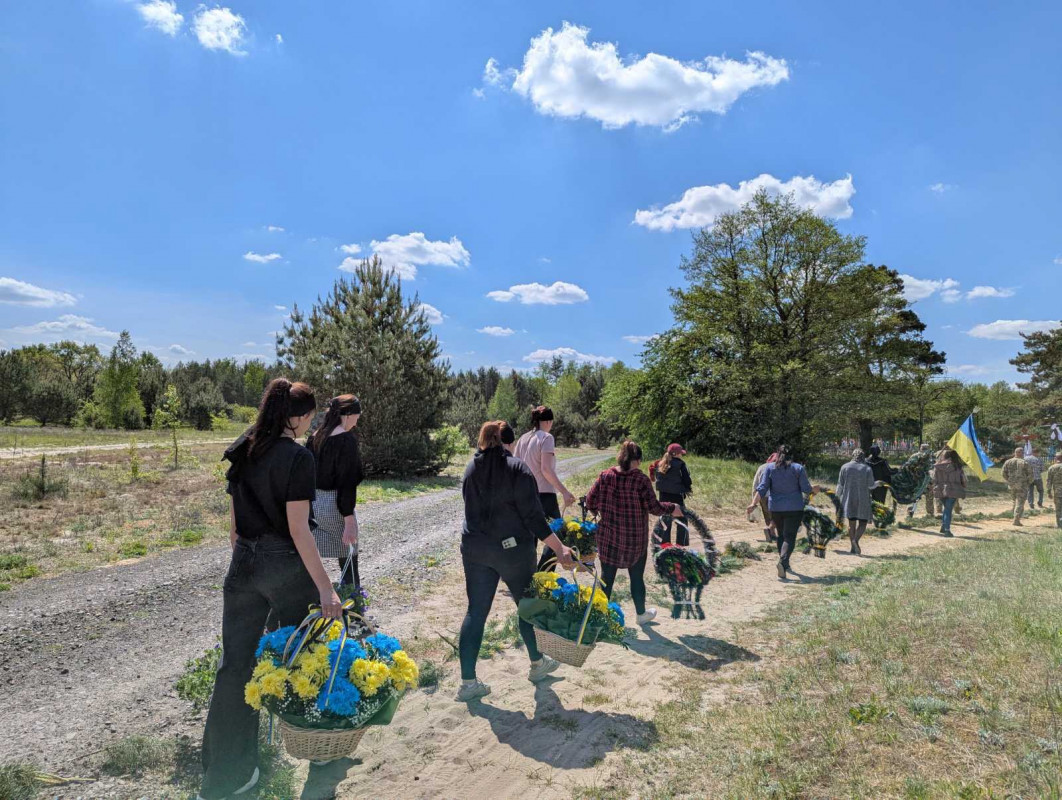 У громаді на Волині попрощалися з військовим Юрієм Шевчуком
