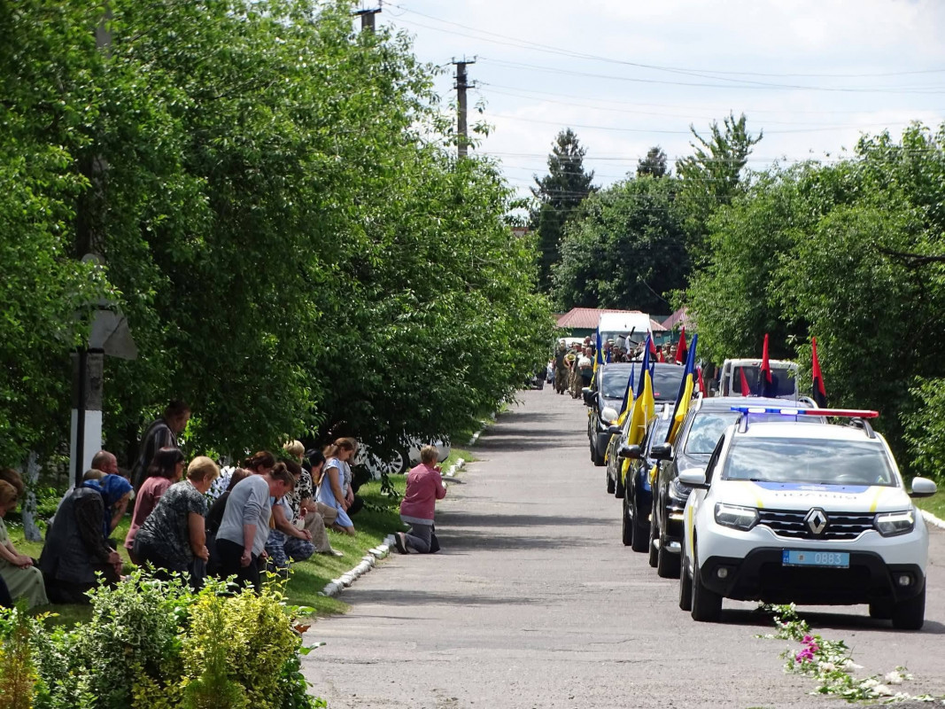 На Волині поховали 26-річного Героя Сергія Самолюка, який понад рік вважався зниклим безвісти