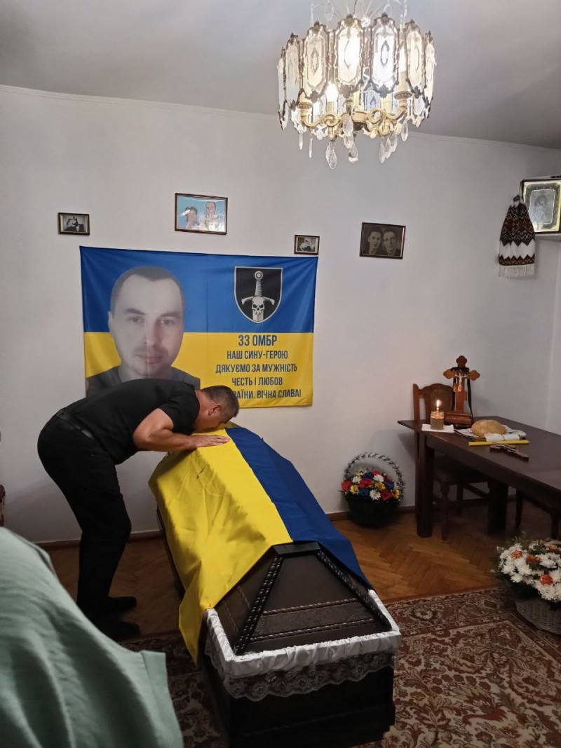 Громада на Волині попрощалася одразу з двома Героями: в останню путь провели Юрія Джуля та Василя Шилюка