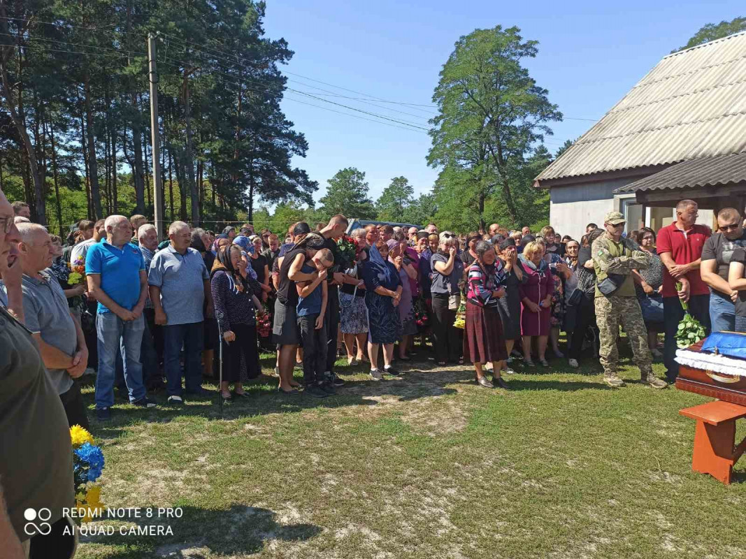 Помер від отриманого на фронті поранення: на Волині в останню дорогу провели молодого воїна Василя Кузьмича