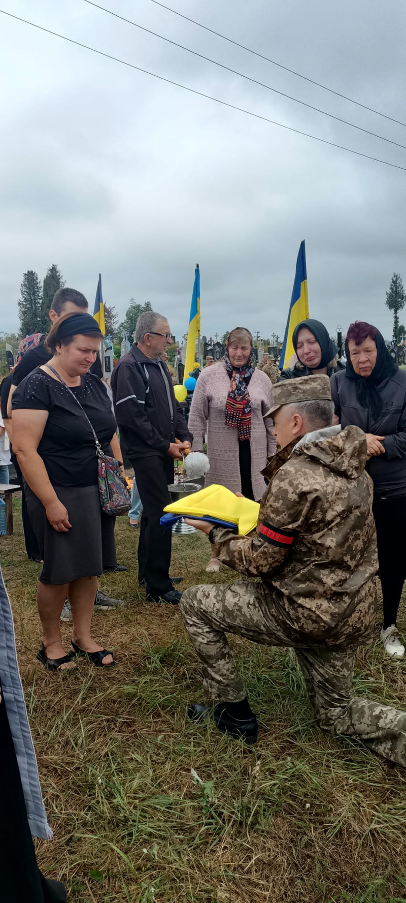 Загинув на Курському напрямку: у Луцькому районі поховали мінометника Олексія Сенченка