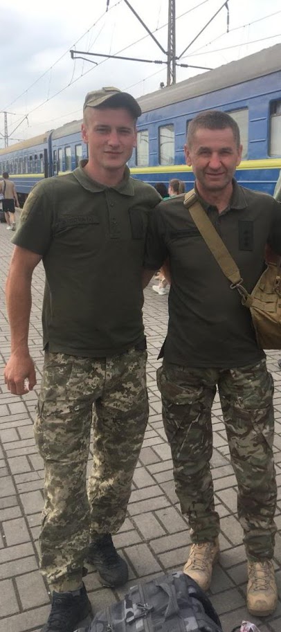 Вів команду, ризикуючи життям: на Волині вперше в храмі заупокійне богослужіння за захисником лунало українською