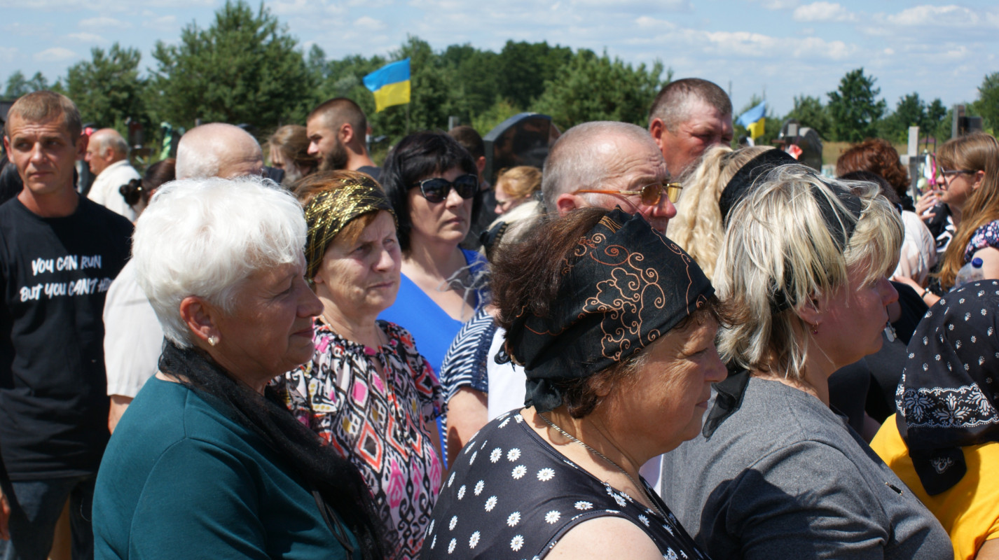 «За його голову окупанти обіцяли винагороду»: на Волині попрощалися з легендарним розвідником Віктором Зенцом