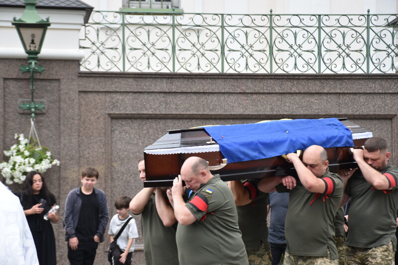 Загинув поблизу Слов’янська: у Луцьку попрощалися із воїном Андрієм Лящуком