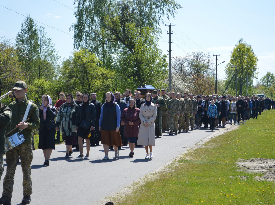 Залишилося двоє діток: на Волині попрощалися із загиблим прикордонником Олександом Жипою