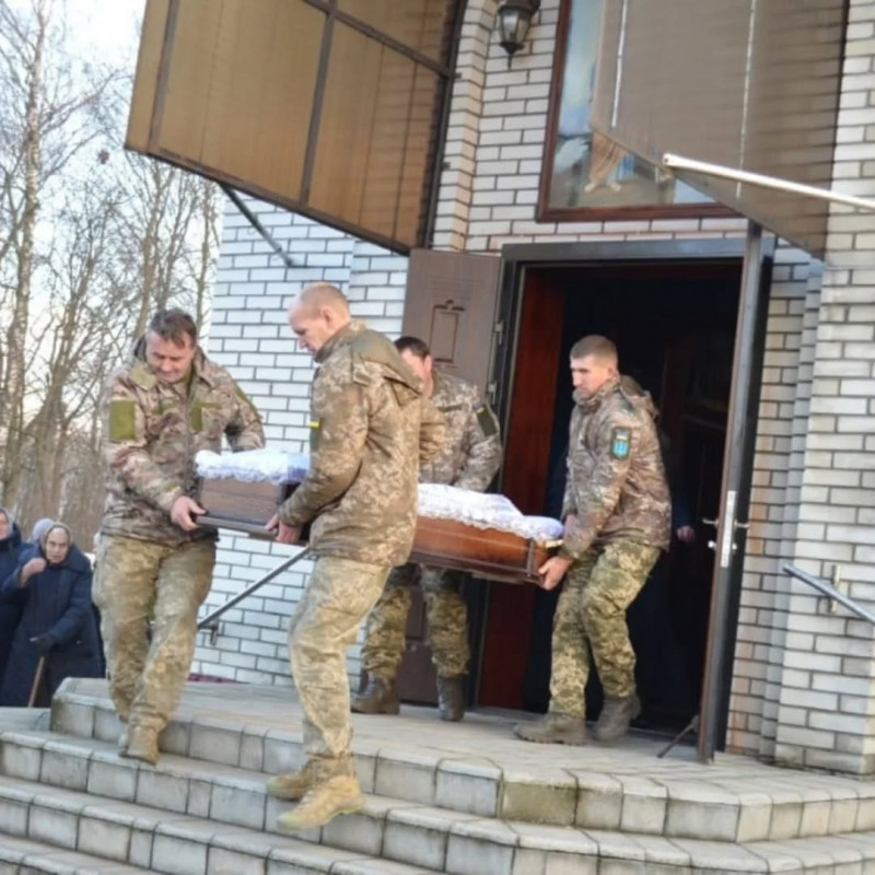 Життя бійця трагічно обірвалося в Харківській області: на Волині поховали Героя Ігоря Дмитрука