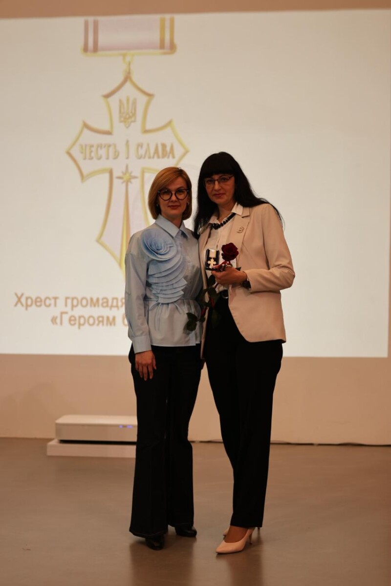 «Герої без зброї»: у Луцьку вручили почесні відзнаки людям, які щодня рятують і допомагають