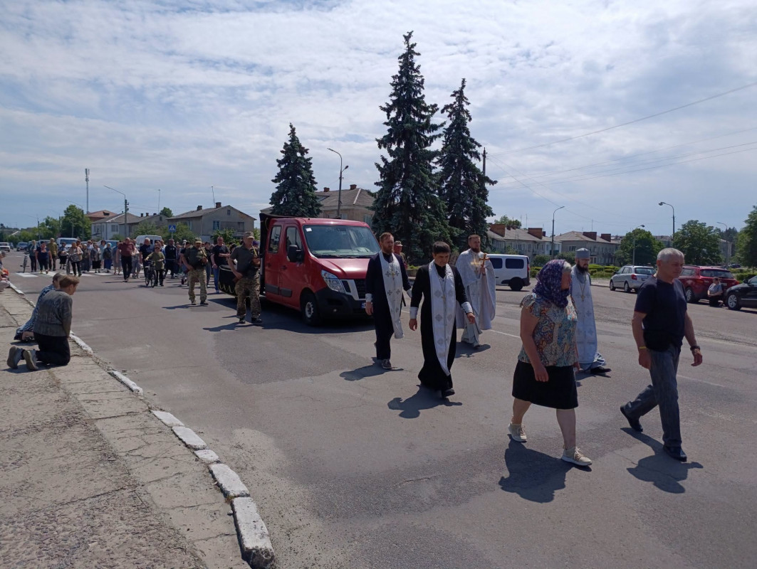 Навіки 22: на Волині поховали Героя Олександра Бусла, який тривалий час вважався зниклим безвісти