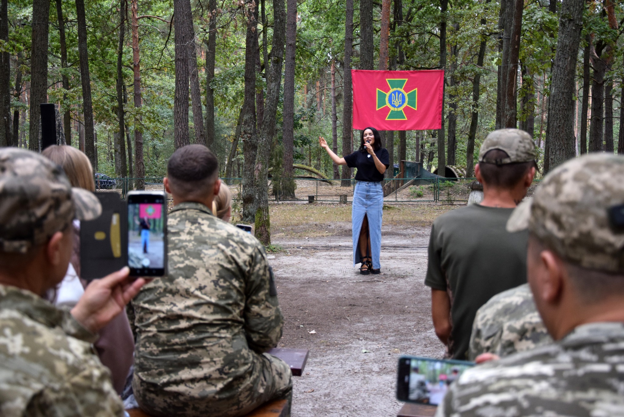 Відомі українські артистки виступили для прикордонників на Волині