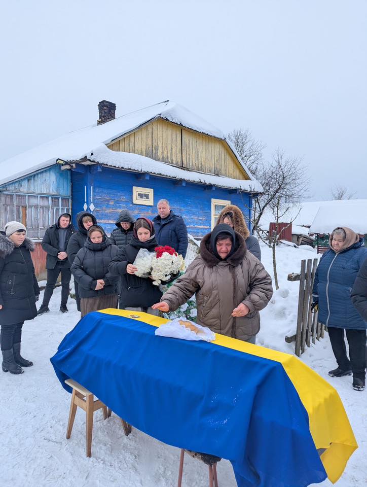 Сільський майстер на всі руки: волиняни попрощалися з Героєм Володимиром Вавринюком