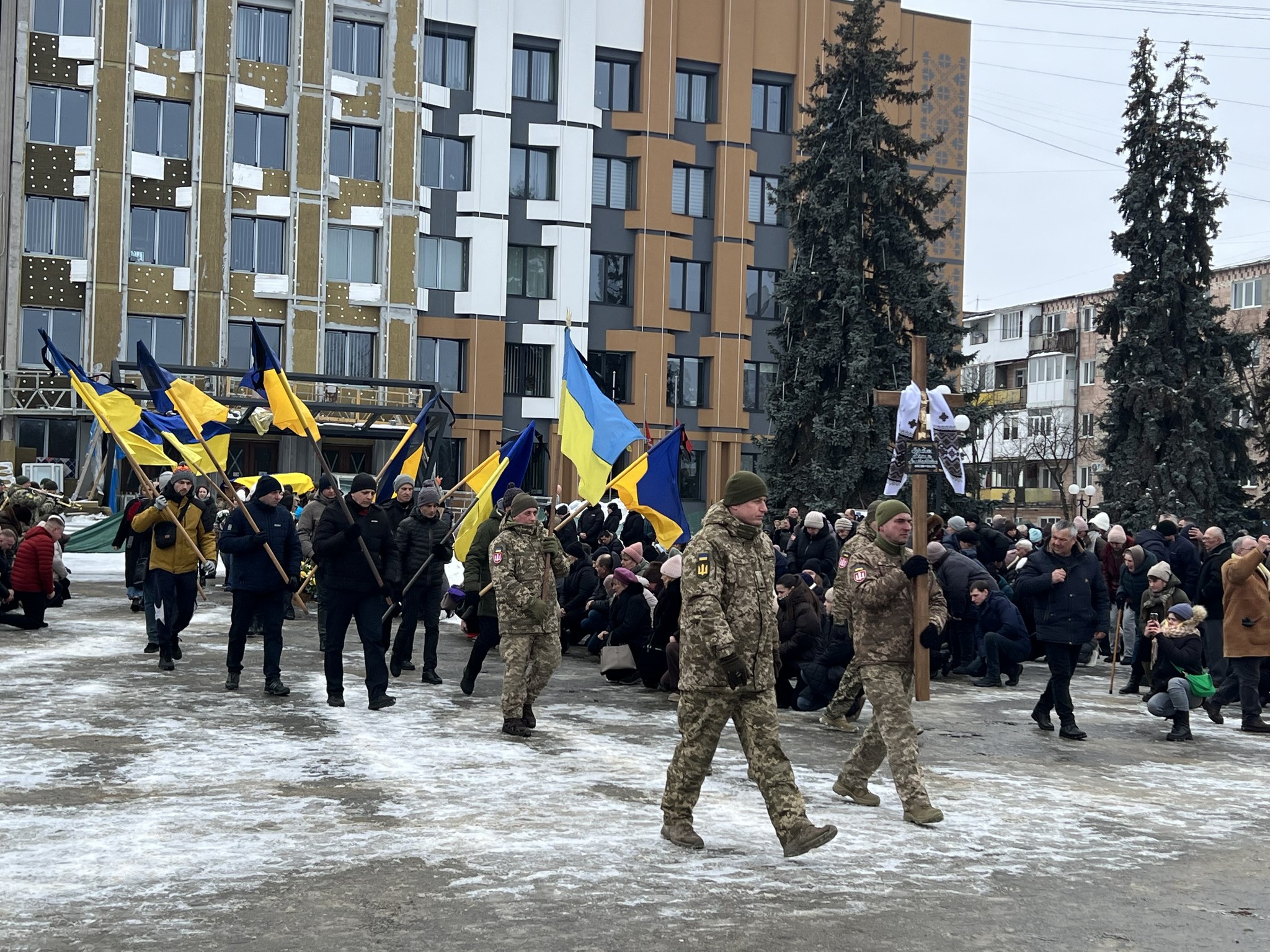 Загинув за три тижні до свого 26-річчя: на Волині в останню земну путь провели Героя Василя Гордіюка