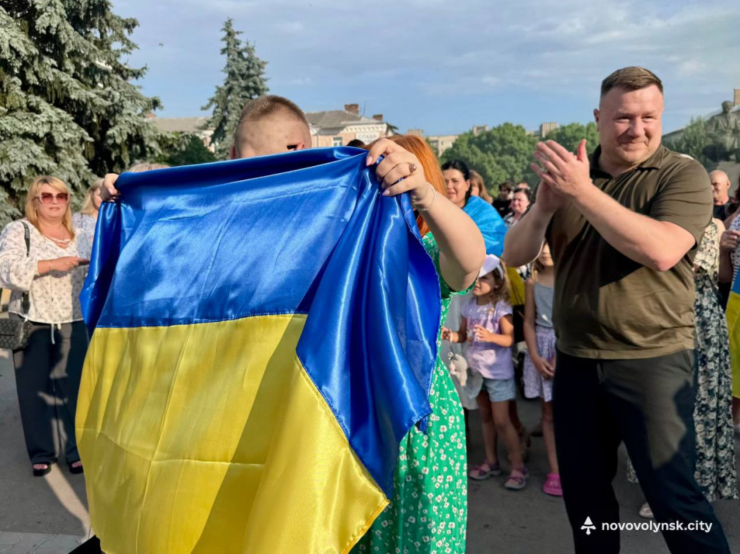 Волинь вітає Героя: Олег Карпюк повернувся додому у рідне місто після полону