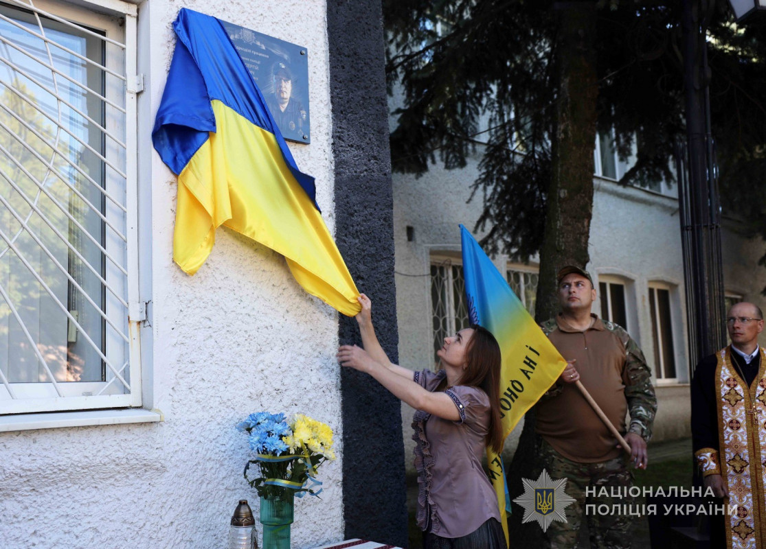 На Волині відкрили пам’ятну дошку Герою-поліцейському Сергію Тлумачу, який загинув на війні