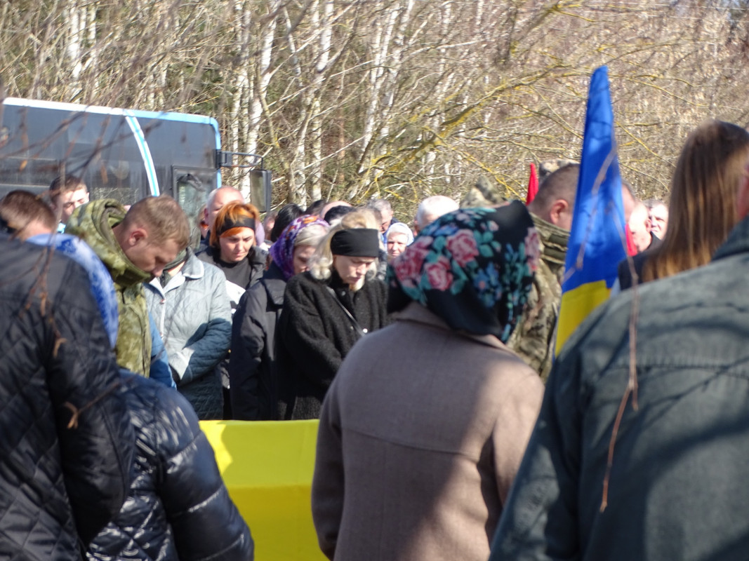 На Волині провели в останню путь Героя Василя Кравчука, який загинув два роки тому