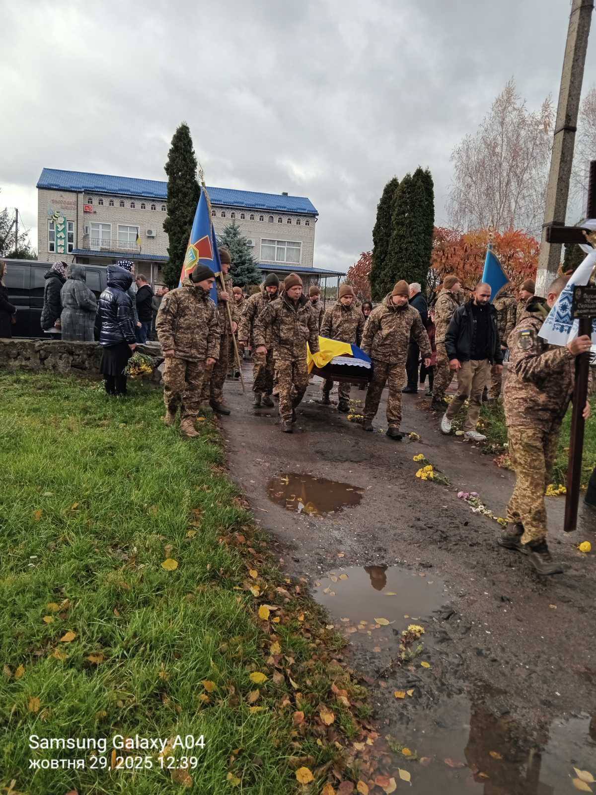 На Волині попрощалися із захисником Іваном Воронюком, який тривалий час вважався зниклим безвісти