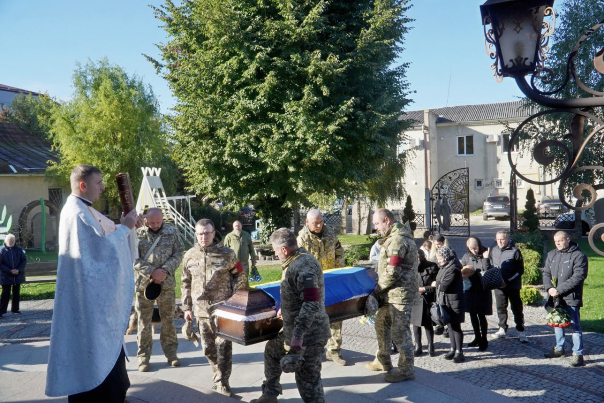 Минув майже рік з часу загибелі: назавжди «на щиті» на Волинь повернувся Герой Руслан Ломінський