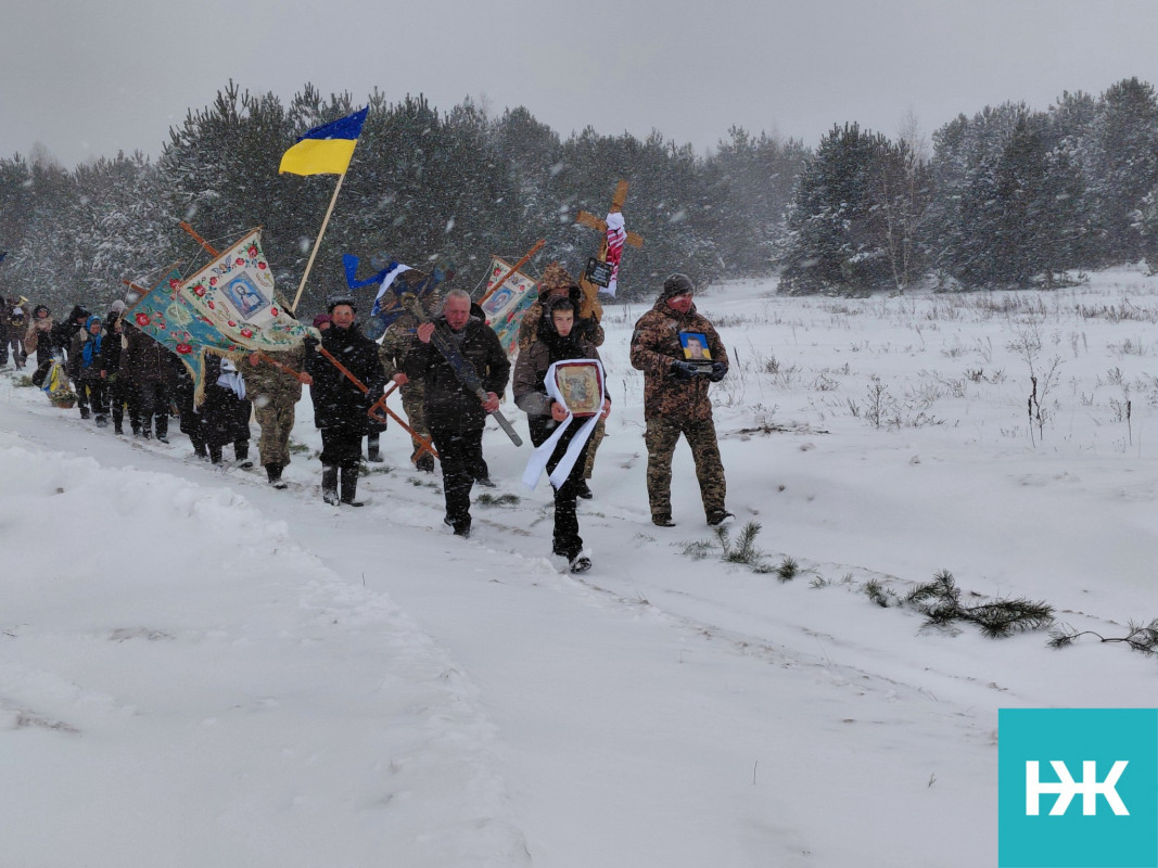На Волині в останню дорогу провели воїна Анатолія Лукашевича