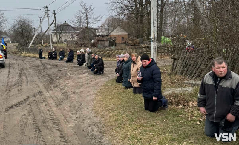 Осиротіли донечка і син: «на щиті» востаннє додому повернувся Герой з Волині Сергій Челяда