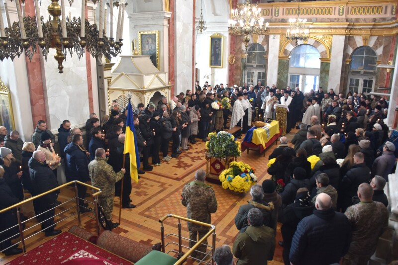 Героїчно загинув у складі екіпажу гелікоптера: у Луцьку попрощалися із 25-річним штурманом-льотчиком Ярославом Сачиком