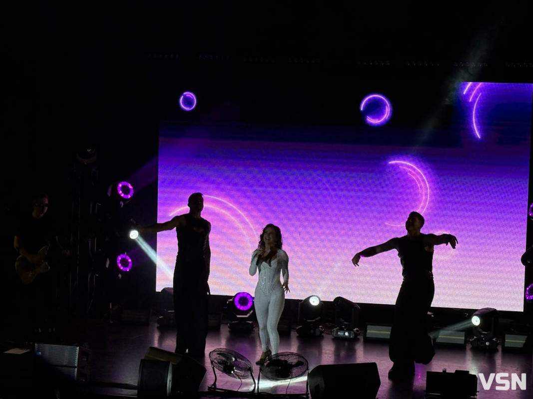 Анна Трінчер запалила Луцьк: тепло, жіноча енергія й пісні для душі