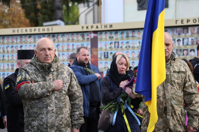 У Луцьку попрощалися із захисником України Віктором Калеником