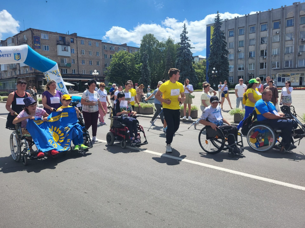 У місті на Волині відбувся забіг у памʼять про загиблих воїнів України