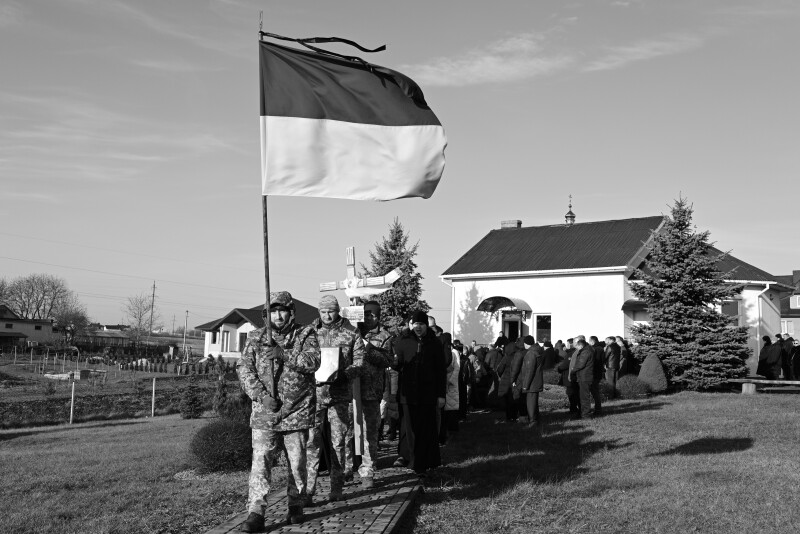 У Луцькій громаді в останню дорогу провели Героя Сергія Кізима