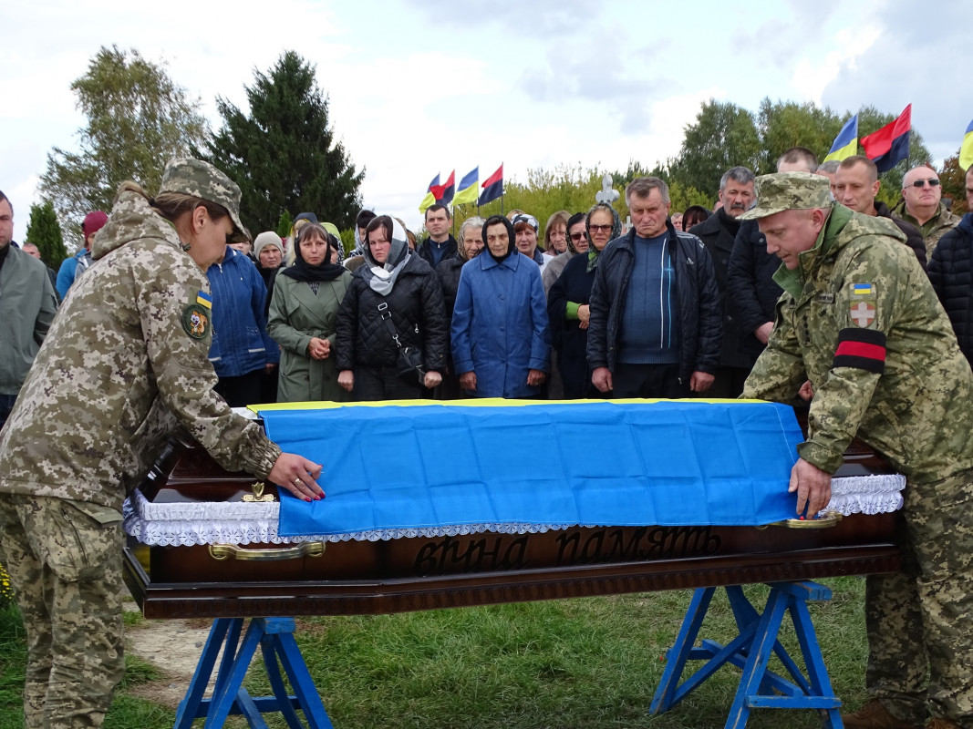 Загибель підтвердила ДНК-експертиза: на Волині попрощались з Героєм Михайлом Ткачуком