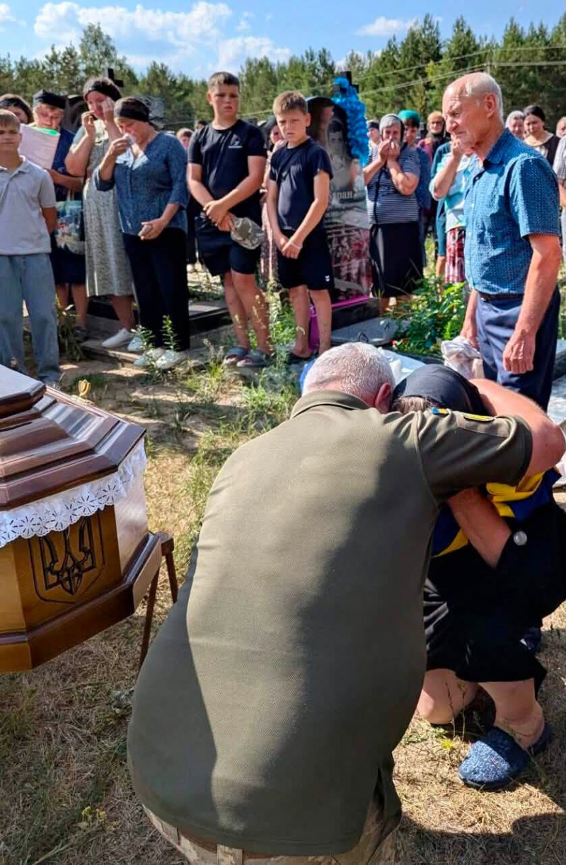 Два роки між надією і болем: на Волині попрощалися із захисником Петром Якимовим