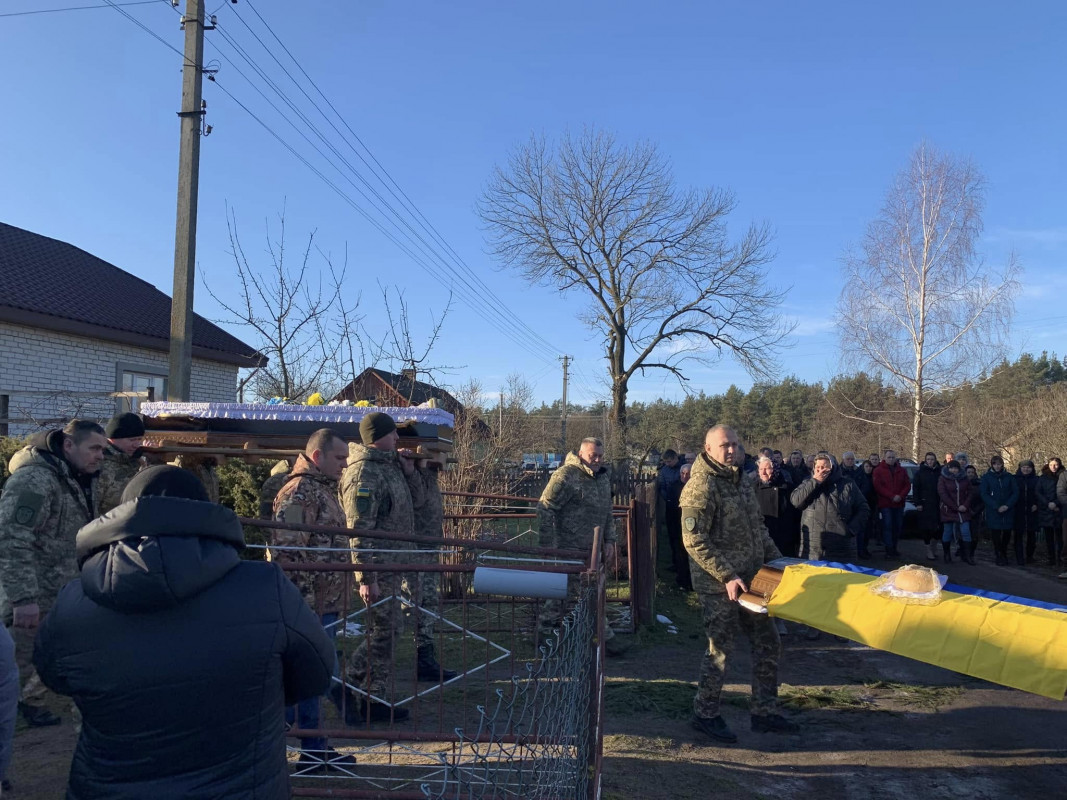 Загинув у бою: на Волині попрощались з Героєм Сергієм Бубелою